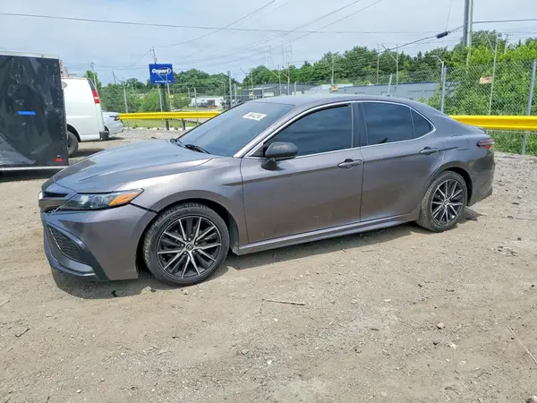 4T1G11AK6MU407056 2021 TOYOTA CAMRY - Image 1