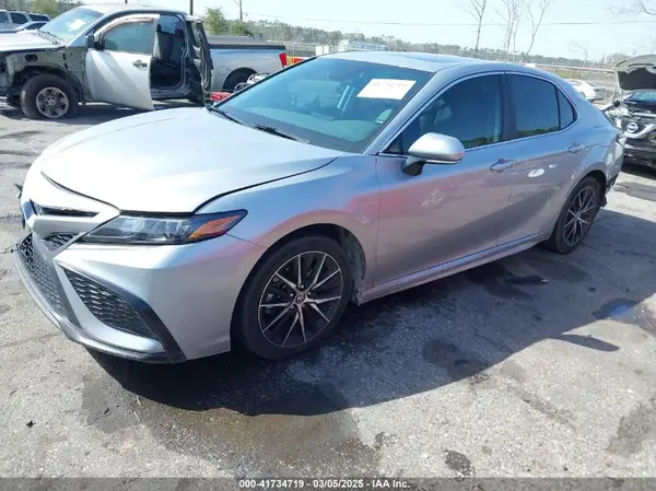 4T1G11AK6MU409891 2021 TOYOTA CAMRY - Image 2