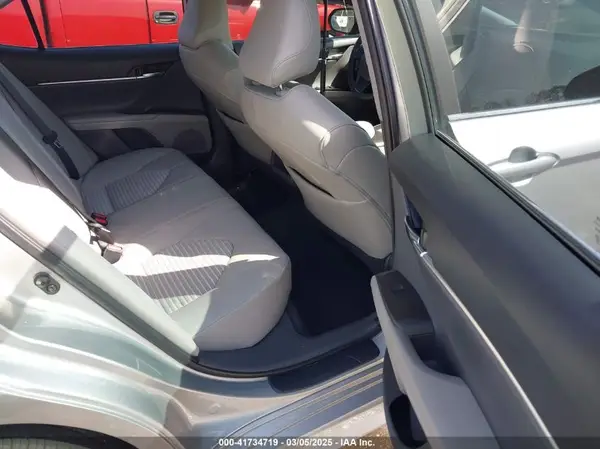 4T1G11AK6MU409891 2021 TOYOTA CAMRY - Image 8