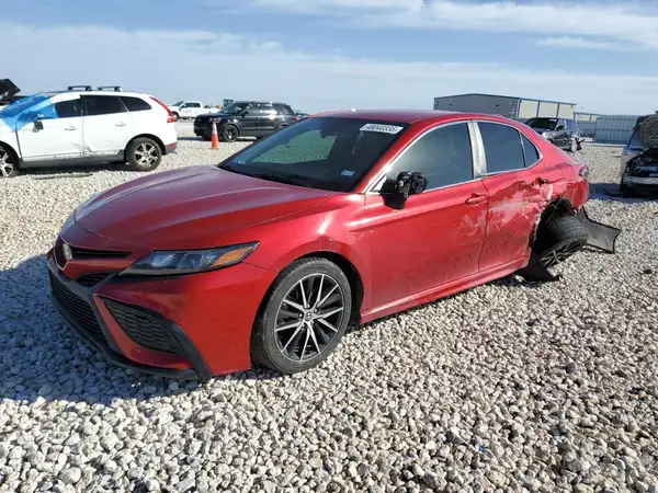 4T1G11AK6MU412449 2021 TOYOTA CAMRY - Image 1