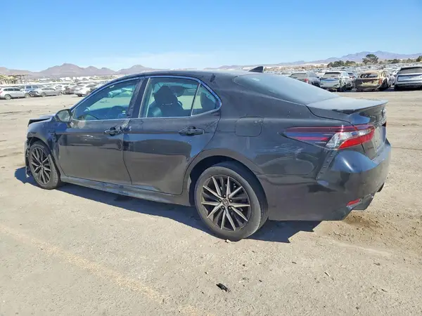 4T1G11AK6MU414346 2021 TOYOTA CAMRY - Image 2