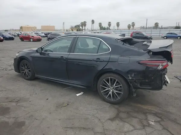 4T1G11AK6MU420499 2021 TOYOTA CAMRY - Image 2
