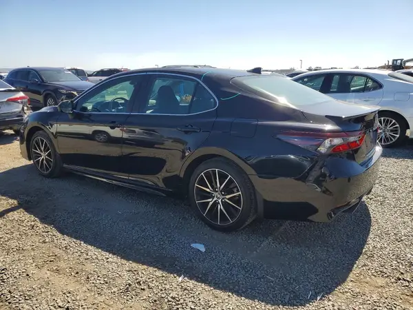 4T1G11AK6MU422916 2021 TOYOTA CAMRY - Image 2