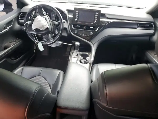 4T1G11AK6MU428196 2021 TOYOTA CAMRY - Image 8