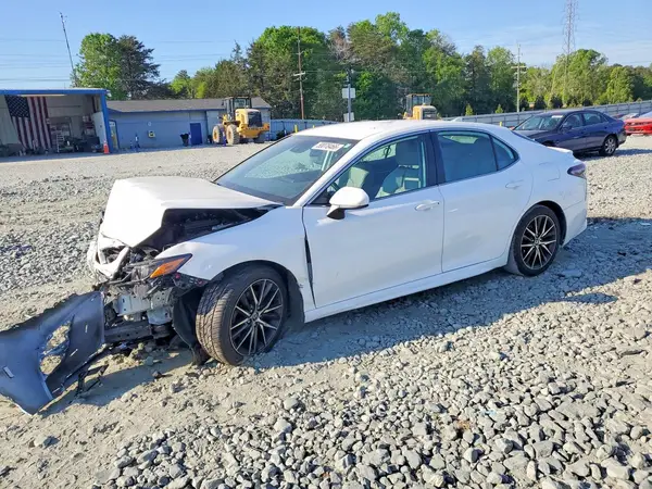 4T1G11AK6MU428344 2021 TOYOTA CAMRY - Image 1