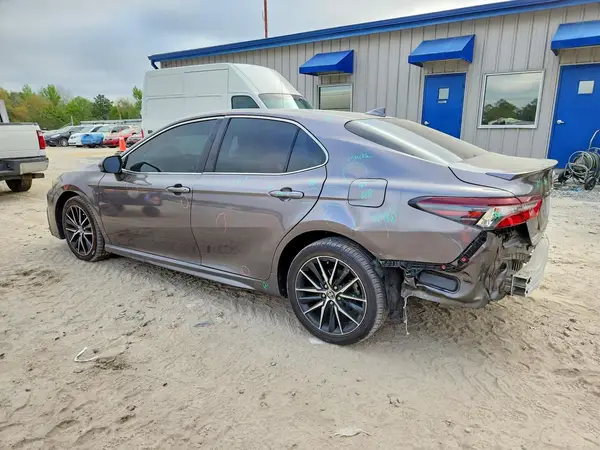 4T1G11AK6MU430336 2021 TOYOTA CAMRY - Image 2