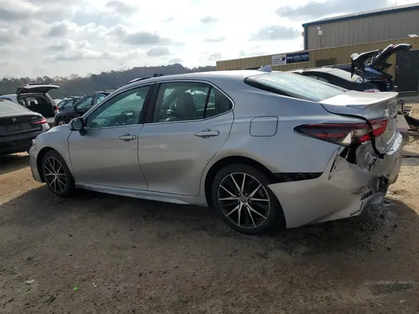 4T1G11AK6MU432054 2021 TOYOTA CAMRY - Image 2