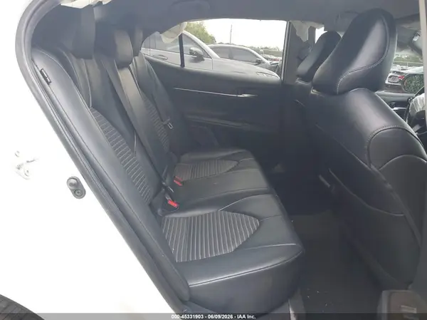 4T1G11AK6MU437304 2021 TOYOTA CAMRY - Image 8