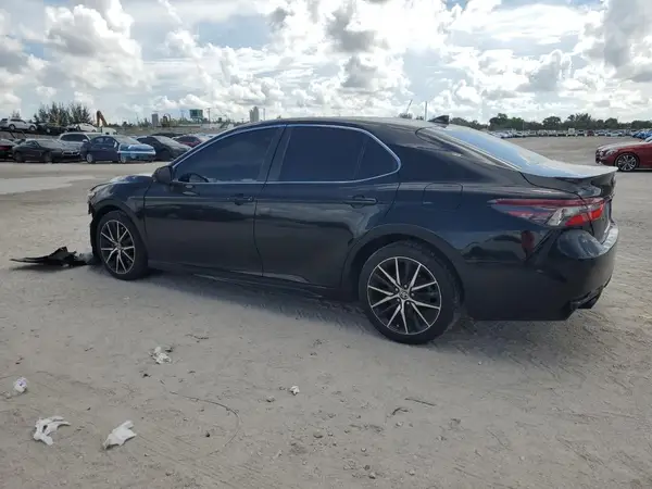 4T1G11AK6MU443135 2021 TOYOTA CAMRY - Image 2