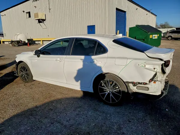 4T1G11AK6MU447878 2021 TOYOTA CAMRY - Image 2