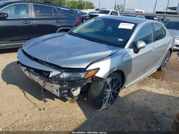4T1G11AK6MU448528 2021 TOYOTA CAMRY - Image 2