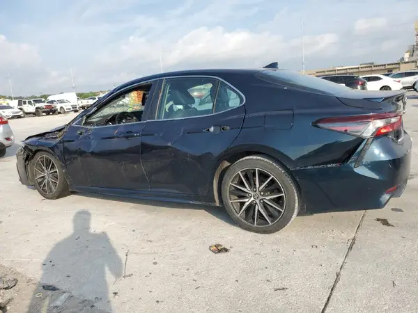 4T1G11AK6MU451879 2021 TOYOTA CAMRY - Image 2