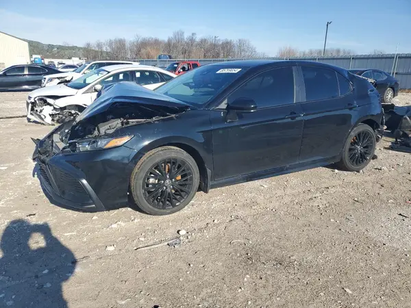 4T1G11AK6MU453681 2021 TOYOTA CAMRY - Image 1