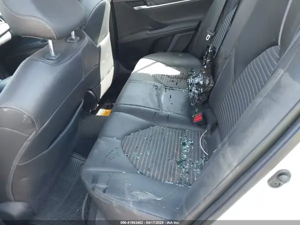 4T1G11AK6MU453888 2021 TOYOTA CAMRY - Image 8