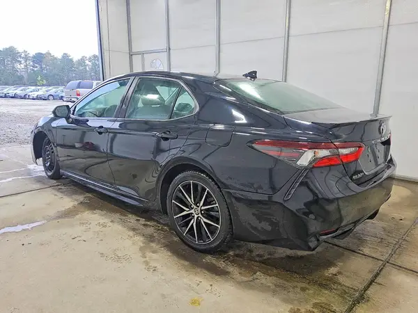 4T1G11AK6MU454281 2021 TOYOTA CAMRY - Image 2