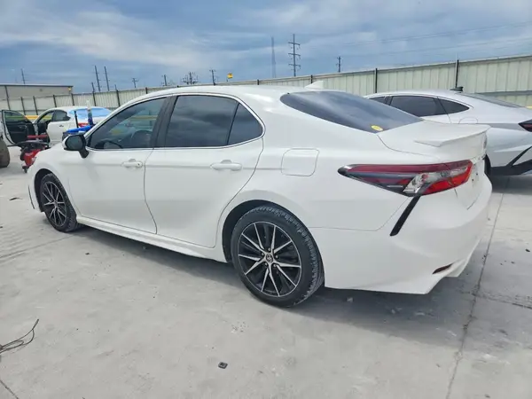 4T1G11AK6MU459903 2021 TOYOTA CAMRY - Image 2