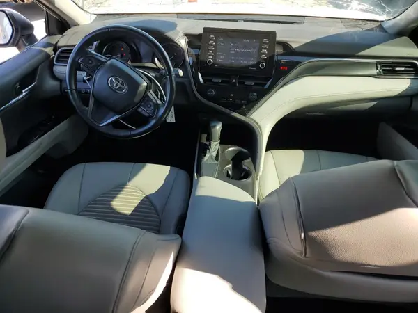 4T1G11AK6MU460033 2021 TOYOTA CAMRY - Image 8