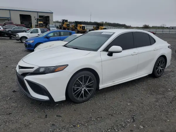 4T1G11AK6MU460534 2021 TOYOTA CAMRY - Image 1