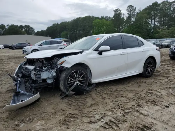 4T1G11AK6MU465054 2021 TOYOTA CAMRY - Image 1