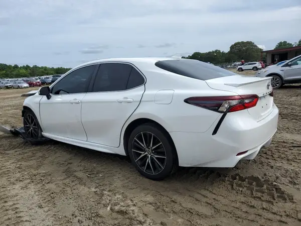 4T1G11AK6MU465054 2021 TOYOTA CAMRY - Image 2