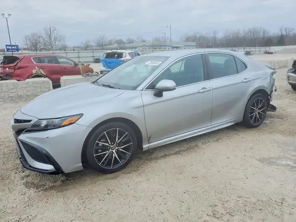 4T1G11AK6MU466298 2021 TOYOTA CAMRY - Image 1