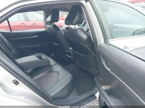 4T1G11AK6MU467841 2021 TOYOTA CAMRY - Image 8