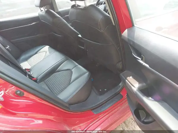 4T1G11AK6MU471551 2021 TOYOTA CAMRY - Image 8