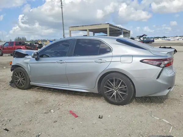 4T1G11AK6MU471615 2021 TOYOTA CAMRY - Image 2