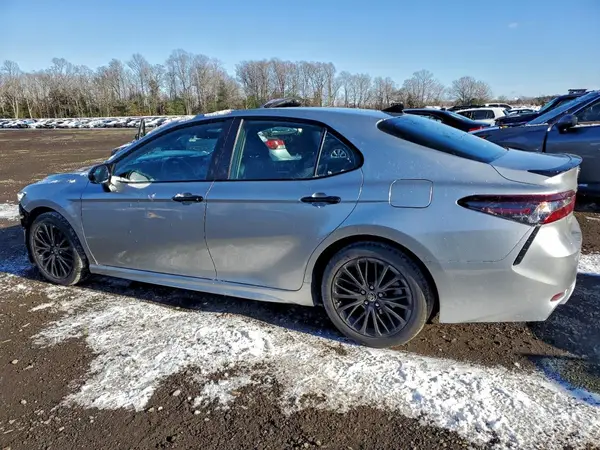 4T1G11AK6MU476314 2021 TOYOTA CAMRY - Image 2