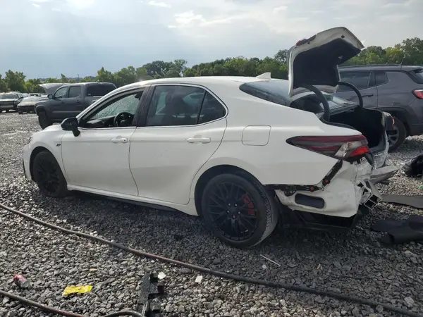 4T1G11AK6MU477849 2021 TOYOTA CAMRY - Image 2