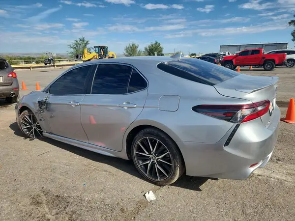 4T1G11AK6MU482162 2021 TOYOTA CAMRY - Image 2