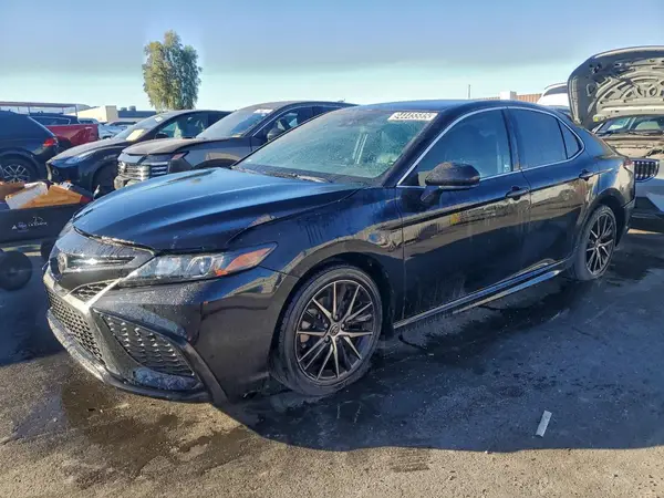 4T1G11AK6MU489273 2021 TOYOTA CAMRY - Image 1