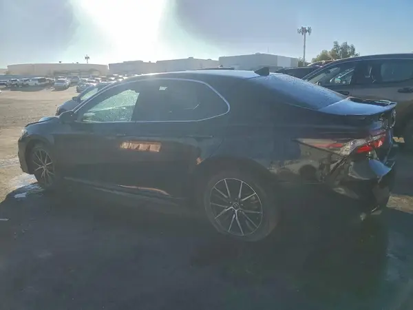 4T1G11AK6MU489273 2021 TOYOTA CAMRY - Image 2