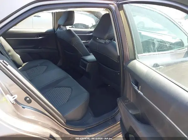 4T1G11AK6MU497373 2021 TOYOTA CAMRY - Image 8