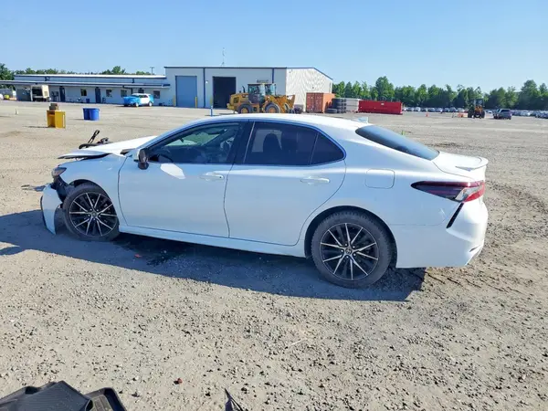 4T1G11AK6MU516374 2021 TOYOTA CAMRY - Image 2