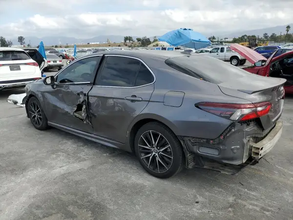 4T1G11AK6MU520392 2021 TOYOTA CAMRY - Image 2