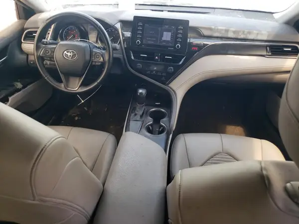 4T1G11AK6MU523972 2021 TOYOTA CAMRY - Image 8