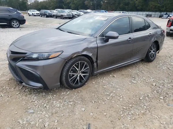 4T1G11AK6MU527164 2021 TOYOTA CAMRY - Image 1