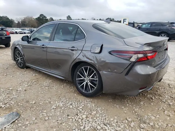 4T1G11AK6MU527164 2021 TOYOTA CAMRY - Image 2