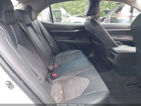 4T1G11AK6MU535409 2021 TOYOTA CAMRY - Image 8