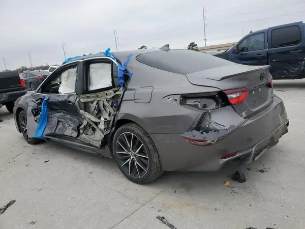 4T1G11AK6MU537466 2021 TOYOTA CAMRY - Image 2