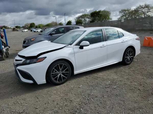 4T1G11AK6MU539914 2021 TOYOTA CAMRY - Image 1