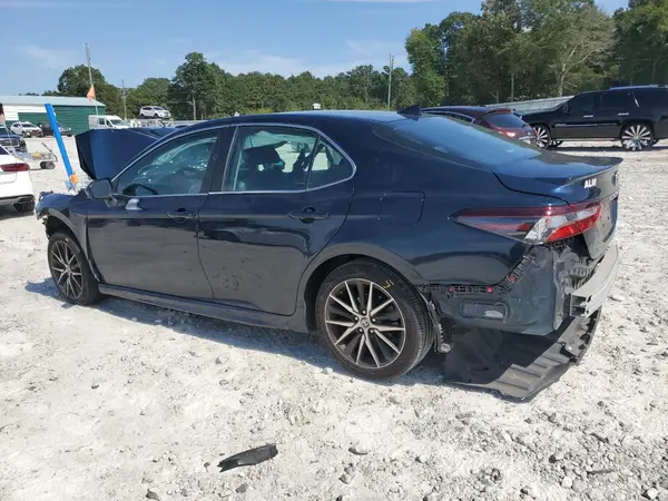4T1G11AK6MU543512 2021 TOYOTA CAMRY - Image 2
