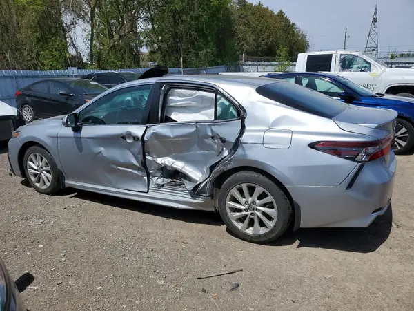 4T1G11AK6MU557359 2021 TOYOTA CAMRY - Image 2