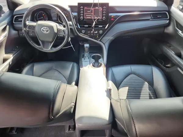 4T1G11AK6MU557684 2021 TOYOTA CAMRY - Image 8