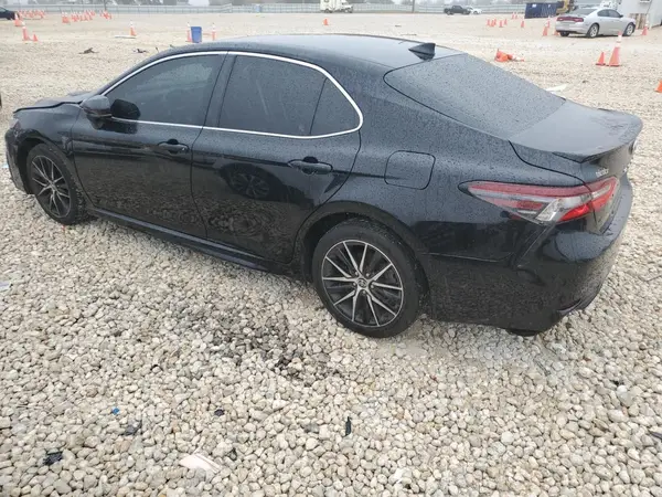 4T1G11AK6MU558480 2021 TOYOTA CAMRY - Image 2