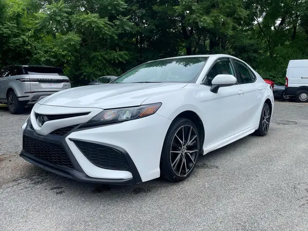 4T1G11AK6MU558849 2021 TOYOTA CAMRY - Image 2