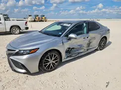4T1G11AK6MU560956 2021 TOYOTA CAMRY