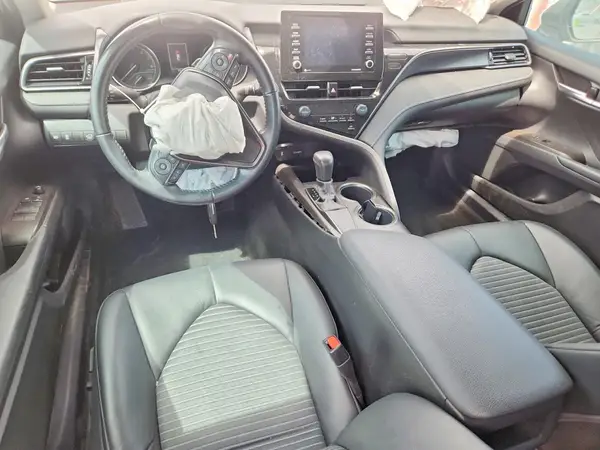 4T1G11AK6MU576493 2021 TOYOTA CAMRY - Image 8