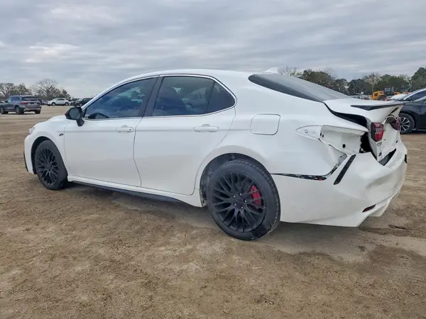 4T1G11AK6MU576963 2021 TOYOTA CAMRY - Image 2